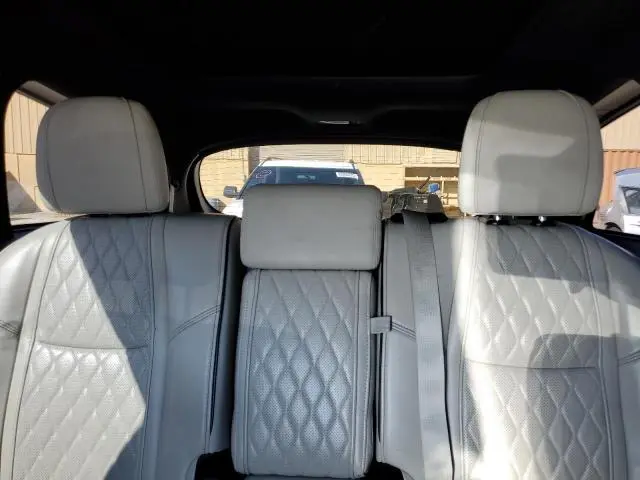 2019 INFINITI QX60 LUXE  