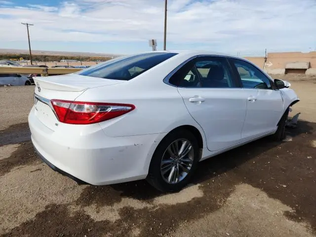2016 TOYOTA CAMRY LE  