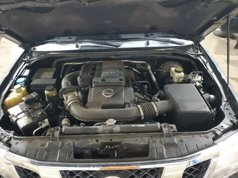 2012 NISSAN FRONTIER SV V6  