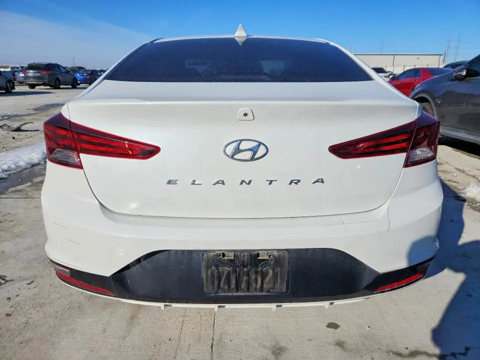 2020 HYUNDAI ELANTRA SEL  