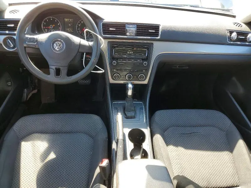2012 VOLKSWAGEN PASSAT S  