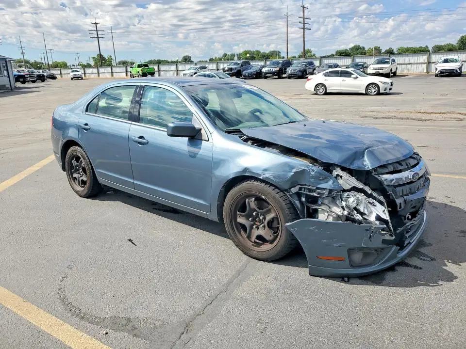 2011 FORD FUSION SE  