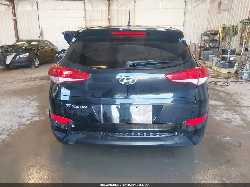 2018 HYUNDAI TUCSON SE