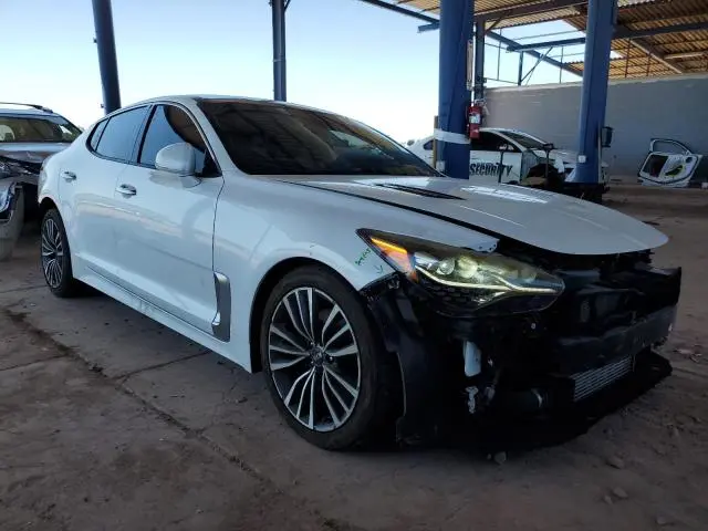 2018 KIA STINGER PREMIUM  