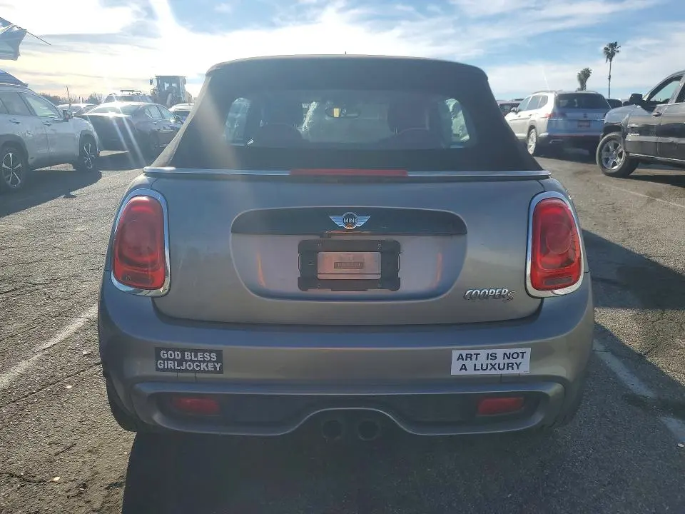 2016 MINI COOPER S  