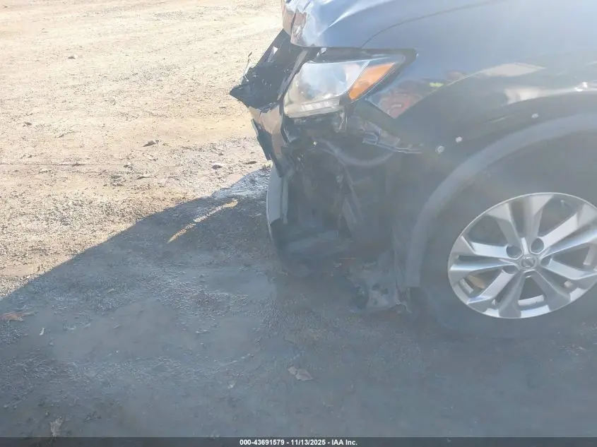 2015 NISSAN ROGUE SV