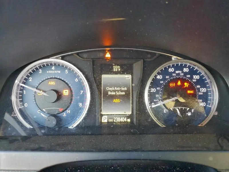 2016 TOYOTA CAMRY LE  