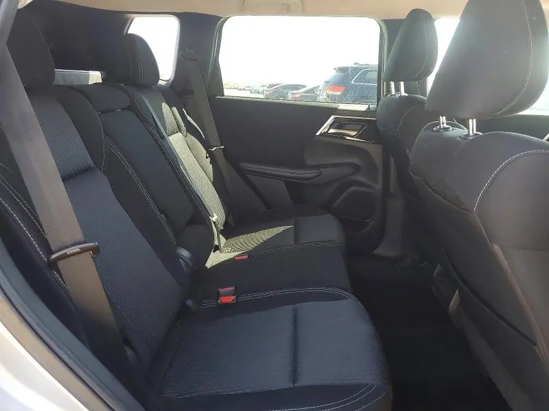 2022 MITSUBISHI OUTLANDER ES  