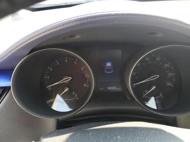 2020 TOYOTA C-HR XLE  
