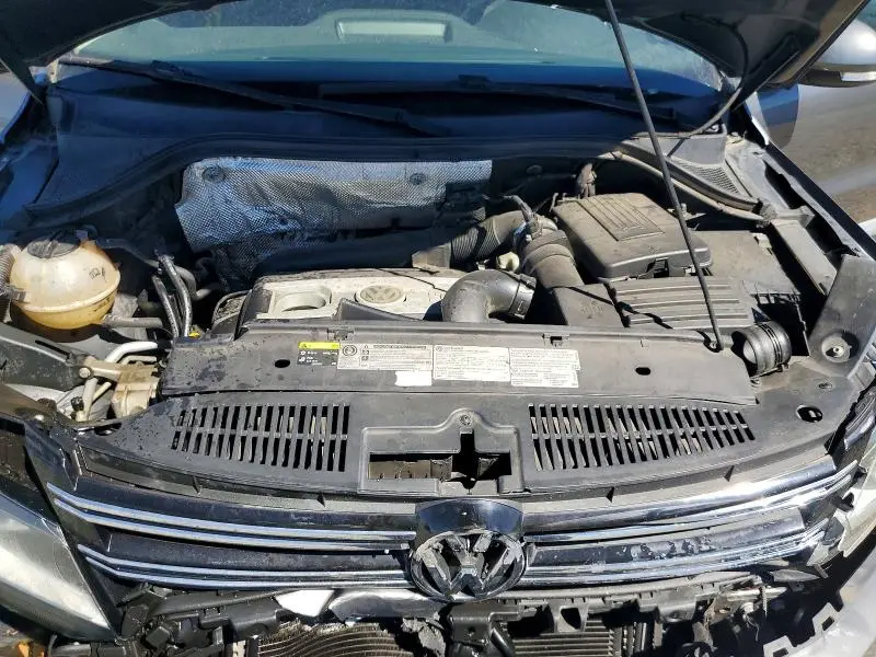 2014 VOLKSWAGEN TIGUAN S  