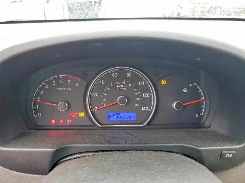 2010 HYUNDAI ELANTRA BLUE  