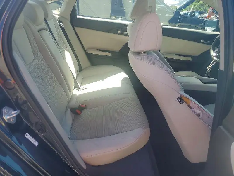 2022 HONDA INSIGHT EX  