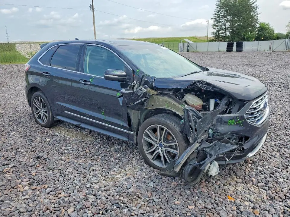 2019 FORD EDGE TITANIUM  