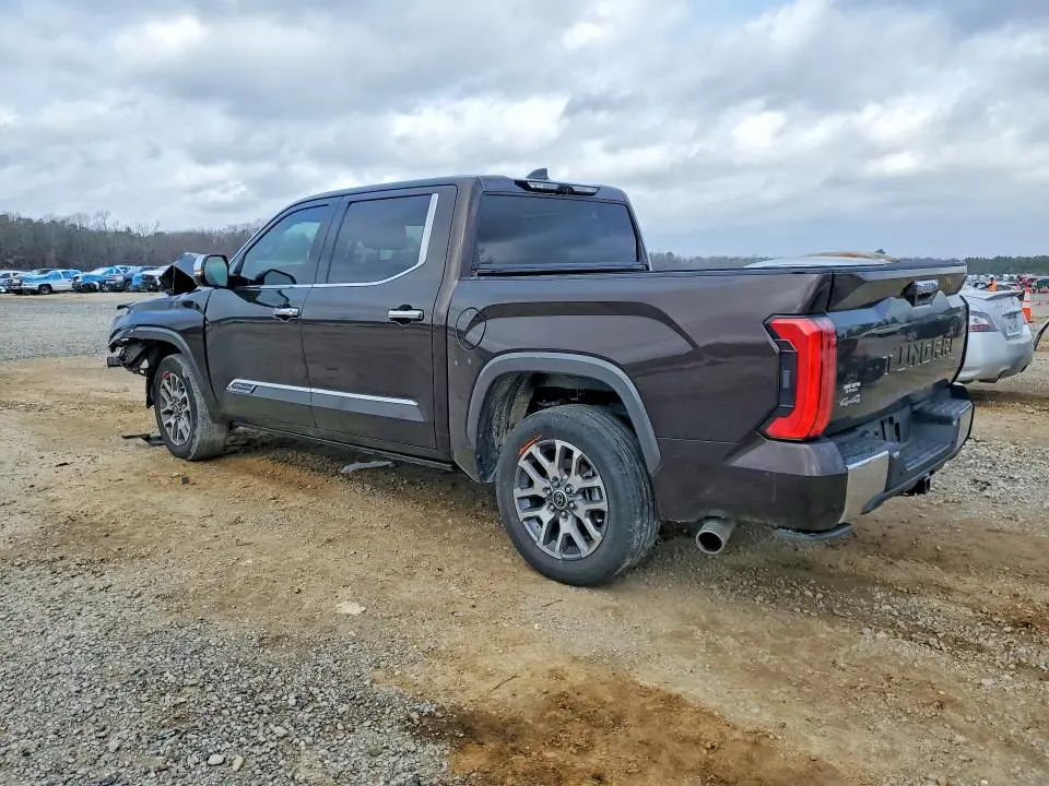 2023 TOYOTA TUNDRA CREWMAX PLATINUM  