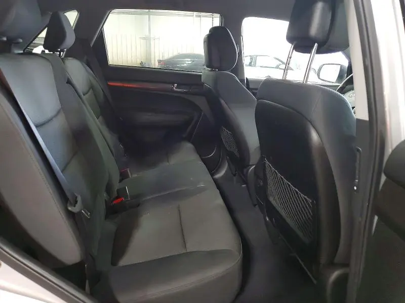 2012 KIA SORENTO LX  