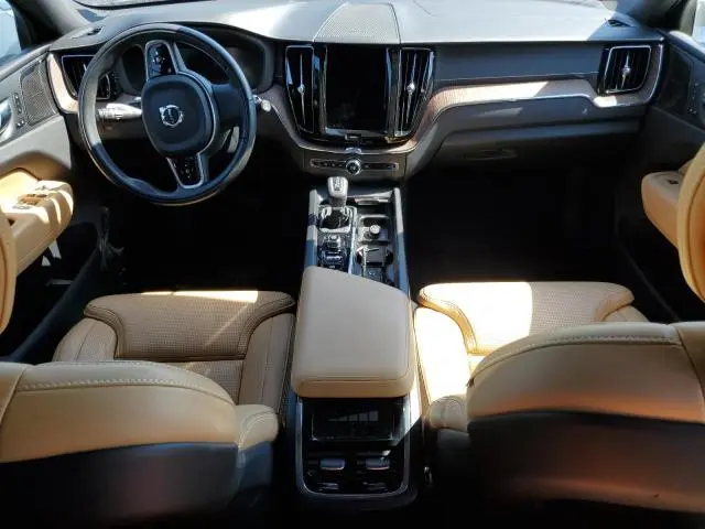 2021 VOLVO XC60 T5 INSCRIPTION  