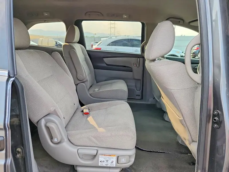 2012 HONDA ODYSSEY LX  