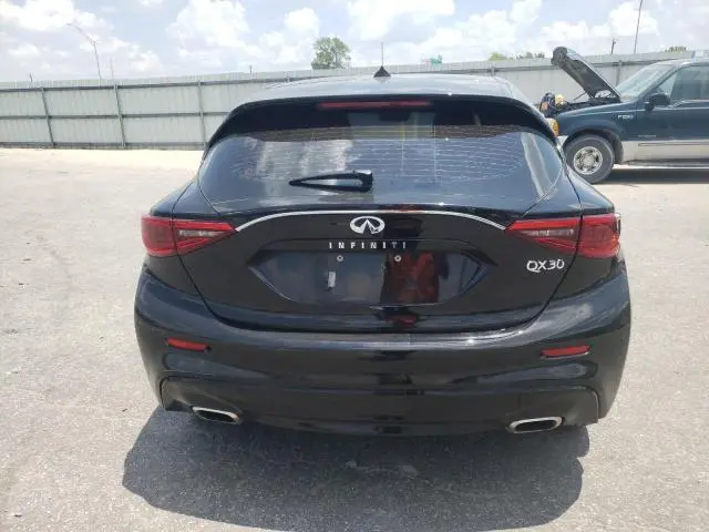 2018 INFINITI QX30 BASE  