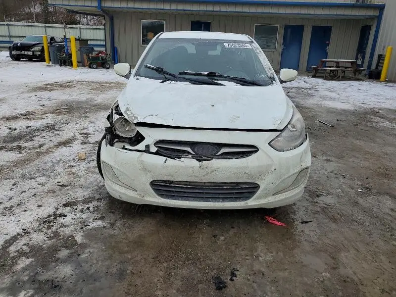 2012 HYUNDAI ACCENT GLS  