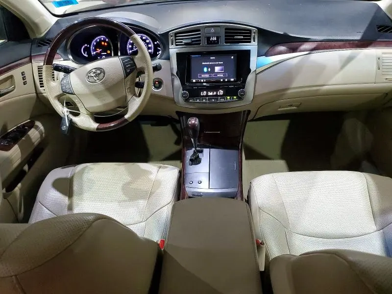 2011 TOYOTA AVALON LIMITED  
