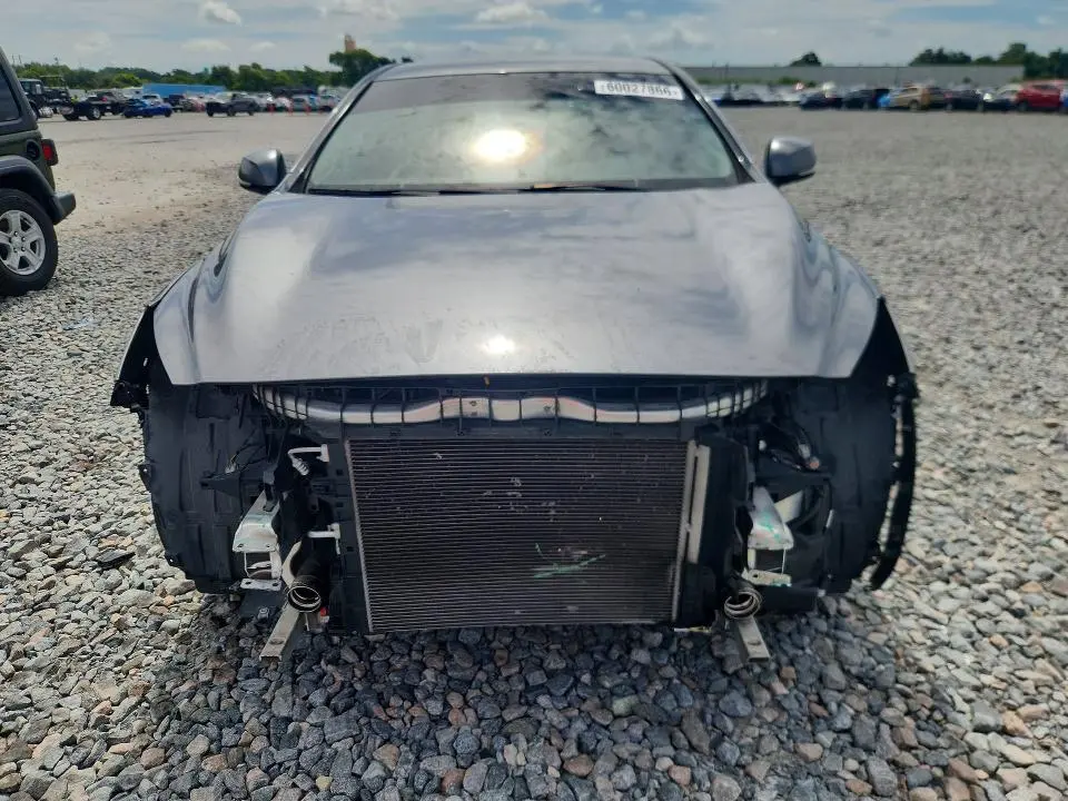 2018 INFINITI QX30 LUXURY  