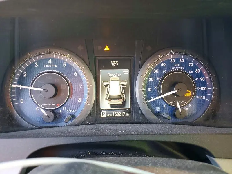 2015 TOYOTA SIENNA XLE 7-PASSENGER  