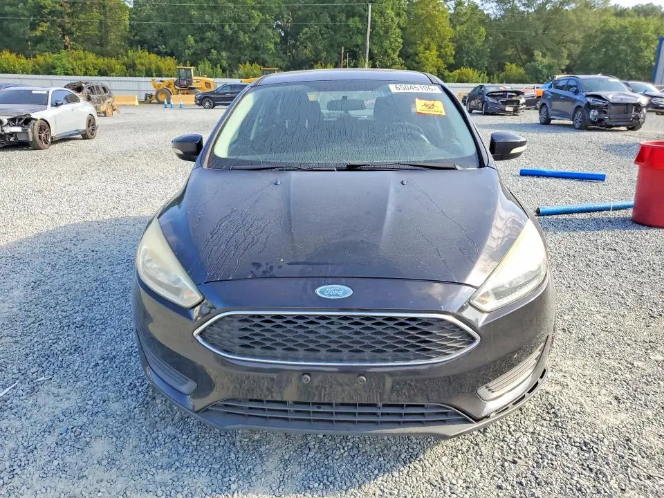 2015 FORD FOCUS SE  