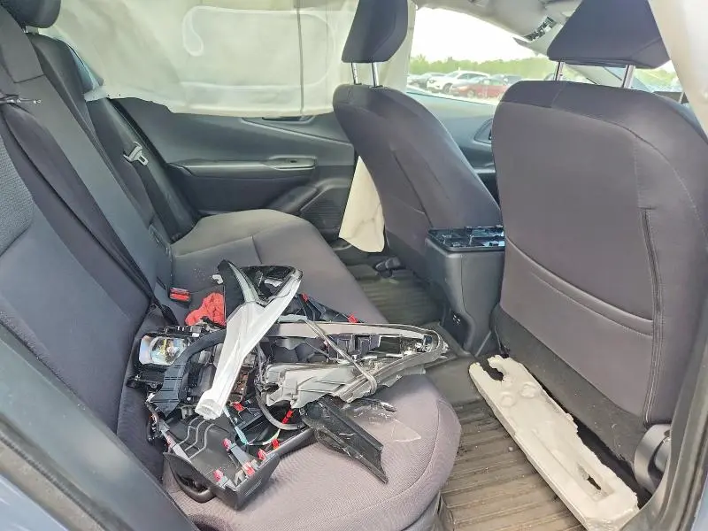 2025 TOYOTA PRIUS LE  