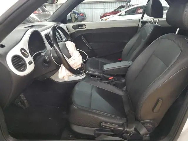 2018 VOLKSWAGEN BEETLE S  