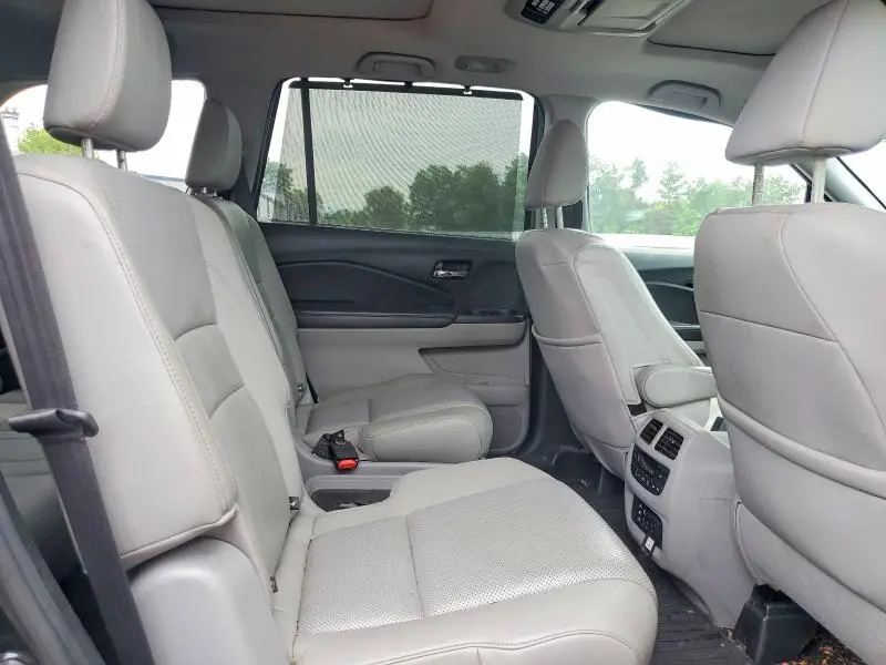 2016 HONDA PILOT ELITE  