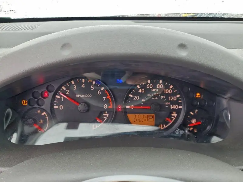 2014 NISSAN FRONTIER S  