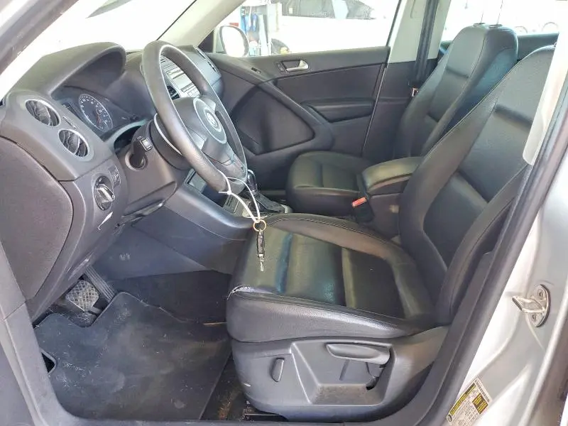 2012 VOLKSWAGEN TIGUAN S  