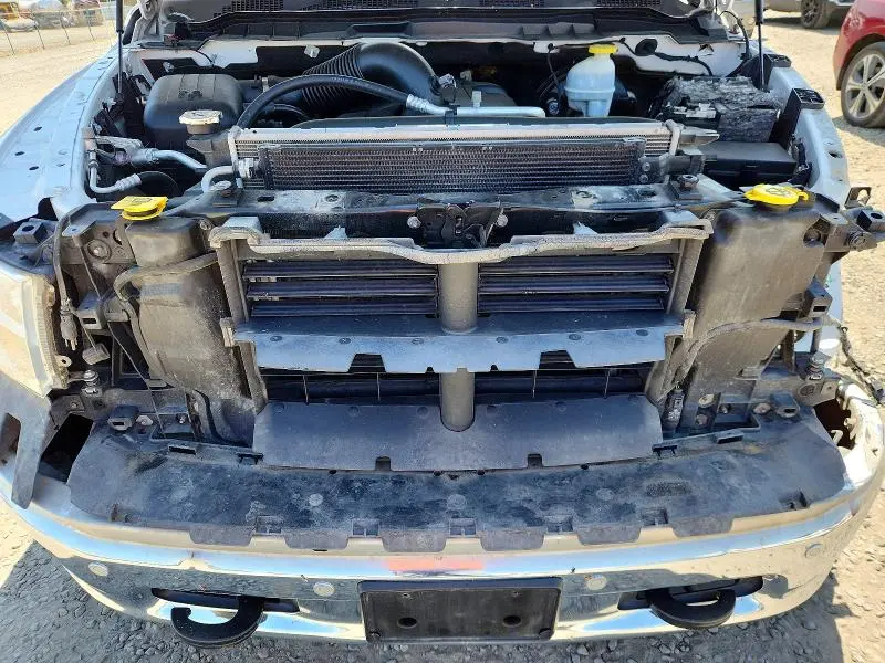 2018 RAM 1500 SLT  