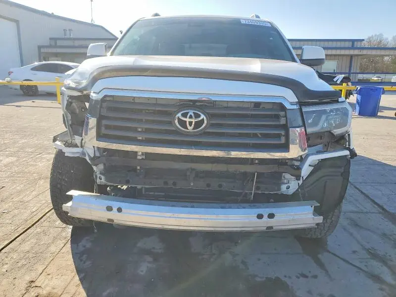 2021 TOYOTA SEQUOIA SR5  