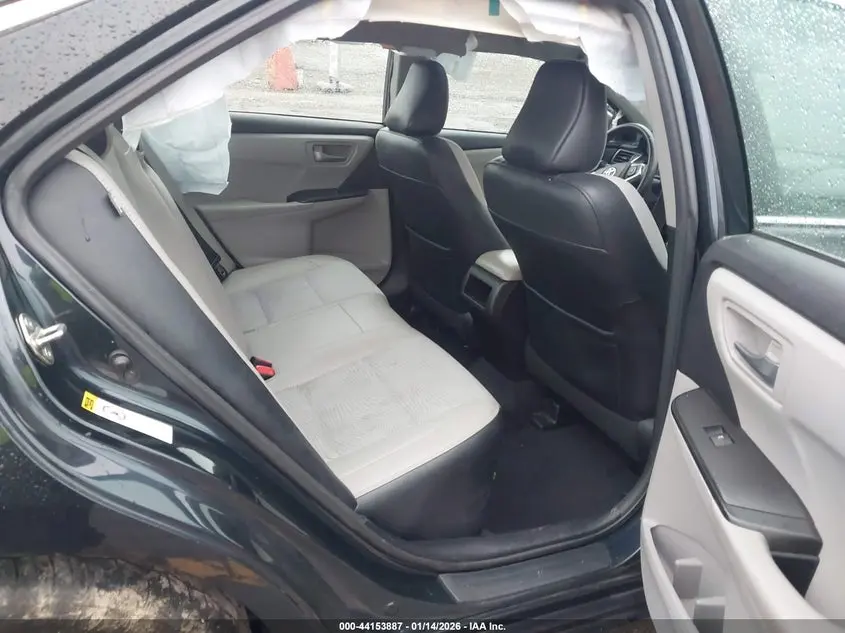 2017 TOYOTA CAMRY SE