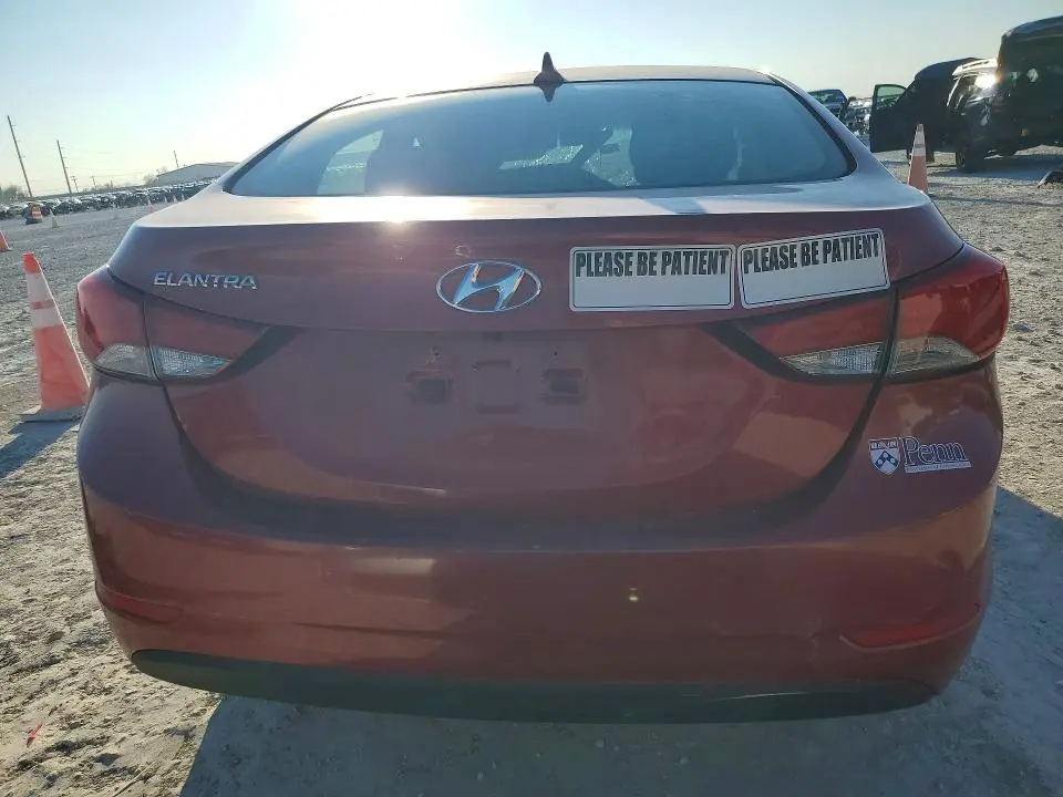 2015 HYUNDAI ELANTRA SE  