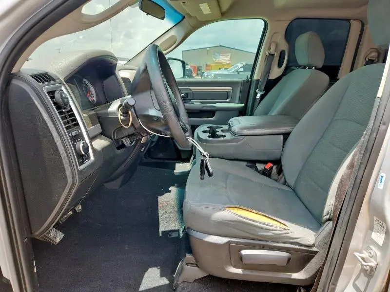 2017 RAM 1500 SLT  