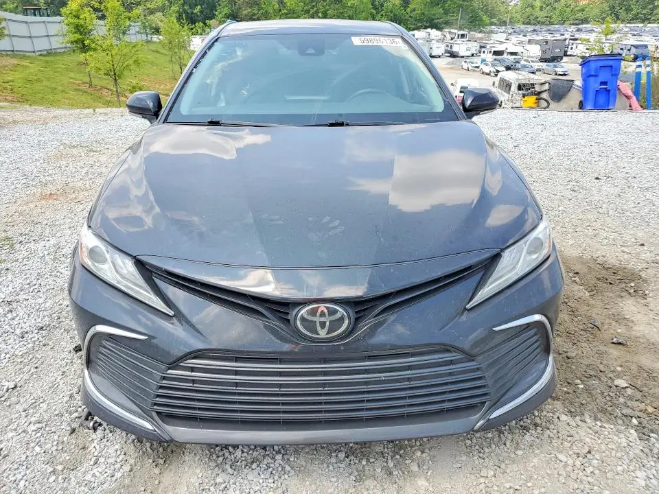 2024 TOYOTA CAMRY XLE  