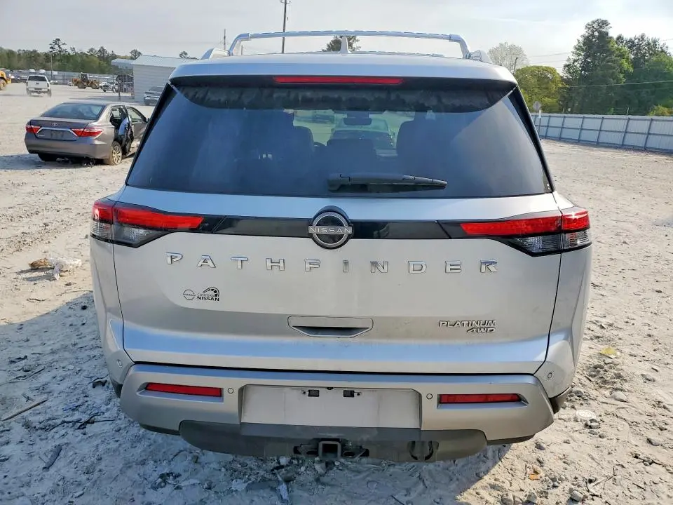 2023 NISSAN PATHFINDER PLATINUM  