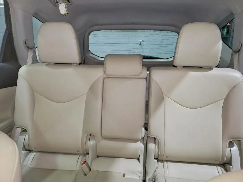 2015 TOYOTA PRIUS V FIVE  
