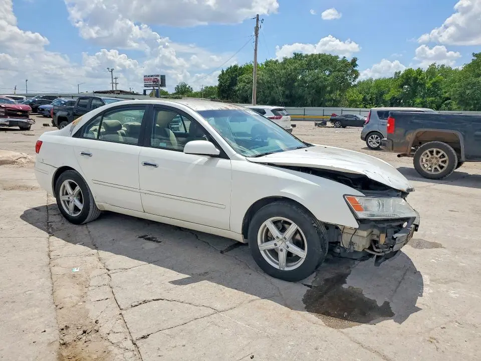 2010 HYUNDAI SONATA GLS  