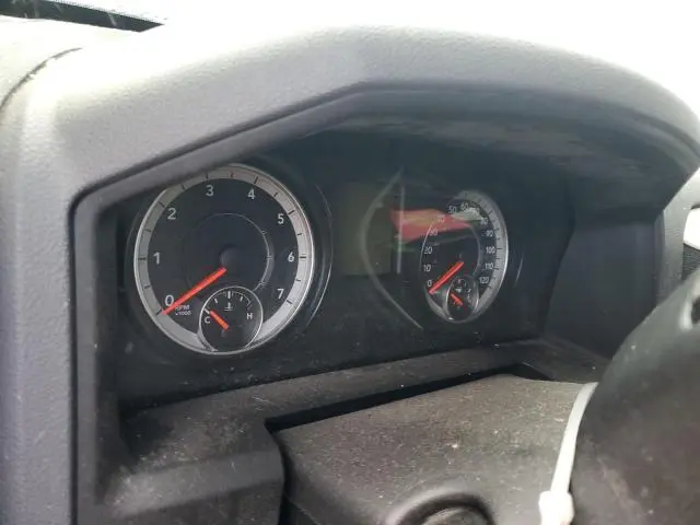 2016 RAM 1500 SLT  