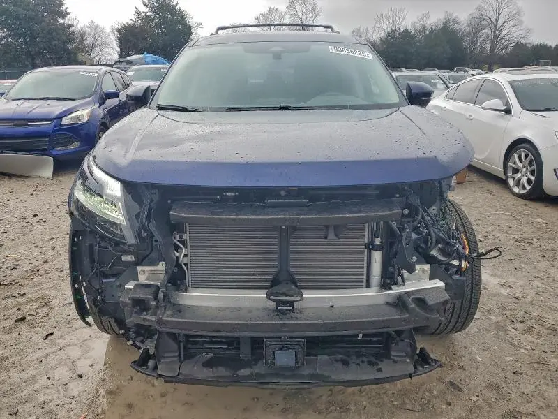 2024 NISSAN PATHFINDER SL  