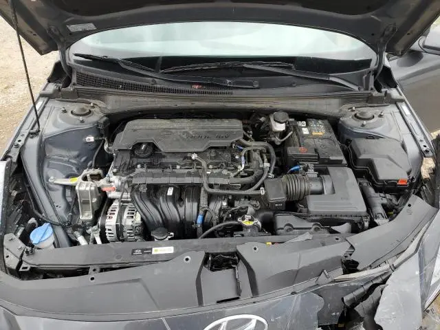 2023 HYUNDAI ELANTRA SE