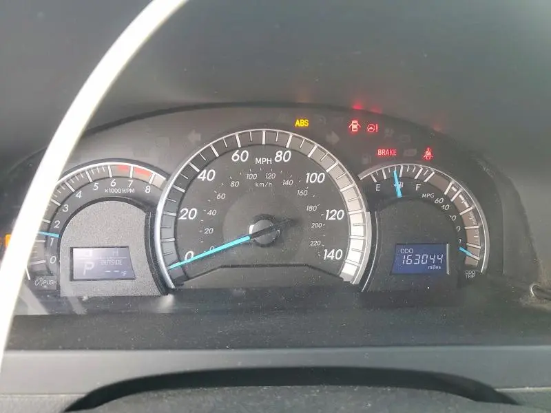 2012 TOYOTA CAMRY SE  