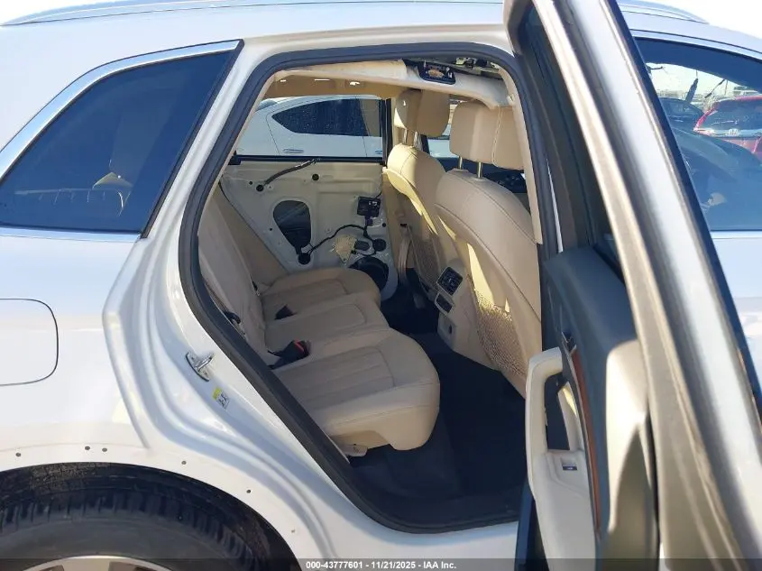 2022 AUDI Q5 PREMIUM PLUS 40 TFSI QUATTRO S TRONIC