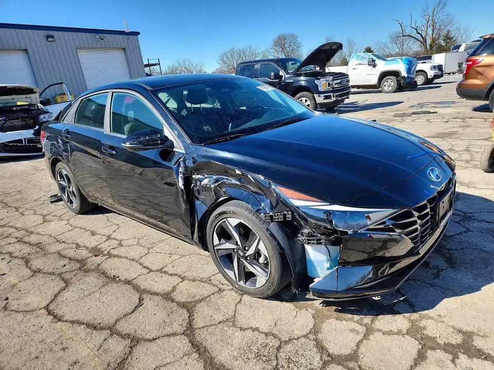 2023 HYUNDAI ELANTRA LIMITED  