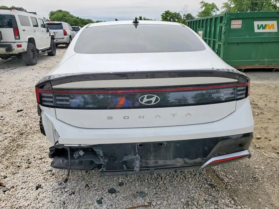 2025 HYUNDAI SONATA SEL  