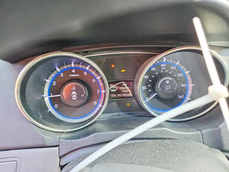 2012 HYUNDAI SONATA GLS  