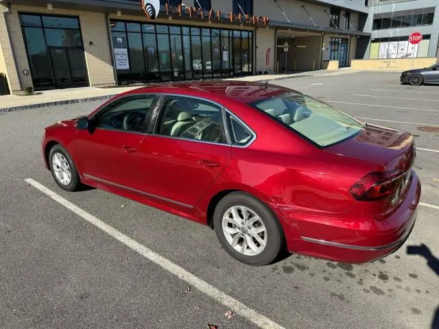 2017 VOLKSWAGEN PASSAT S  